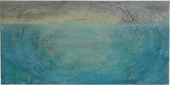 Kunst kaufen Meer Der Meeresspiegel legt sich beruhigend über eine aufwühlende Struktur. Acryl, Krakelierlack auf Leinwand 42x80 cm